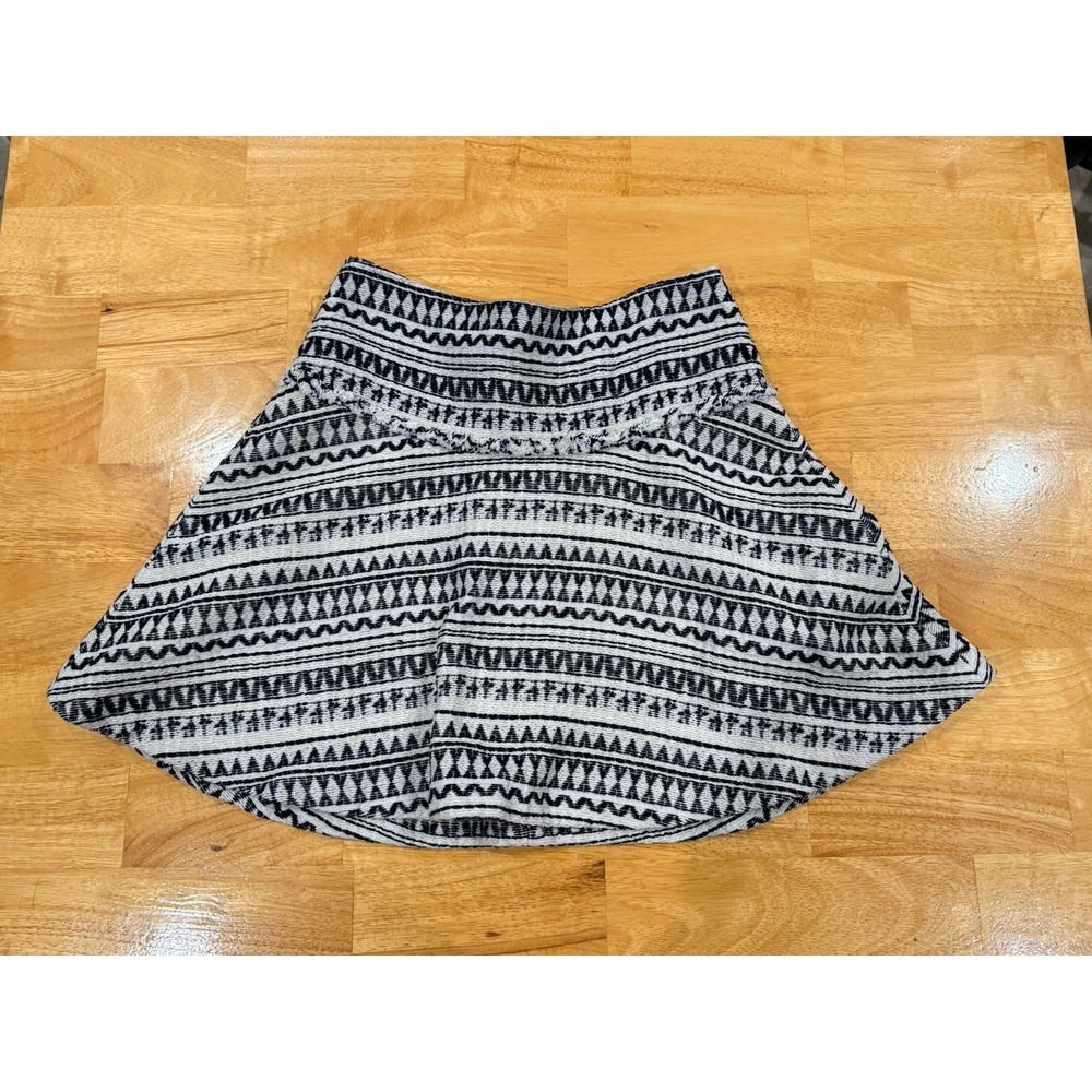 Banana Republic Sz. 0  Jacquard Tribal Geometric Midi Skirt Cream Black 2016 - Picture 2 of 11
